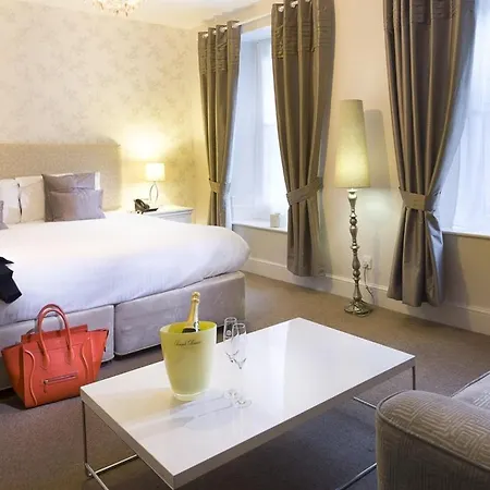 White Hart Otel